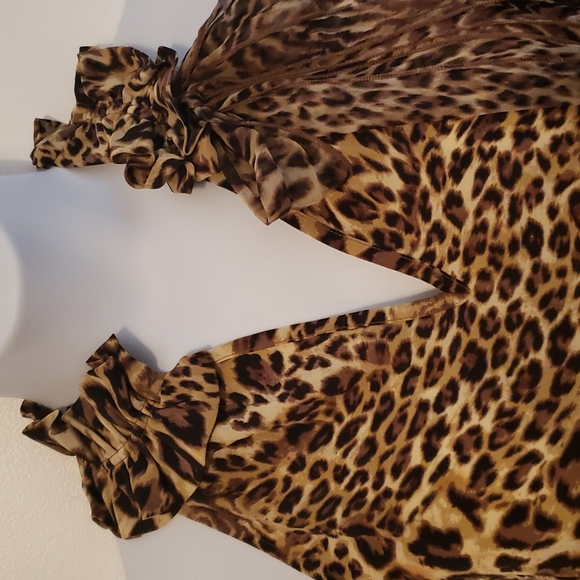 Karen Kane sleeveless blouse size S.  Animal leopard print. New with tags - Picture 3 of 7